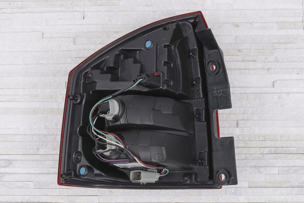 фото №10, Jeep compass i mk49 2011-2017 кузовная лампа задняя правая led 5272908ab