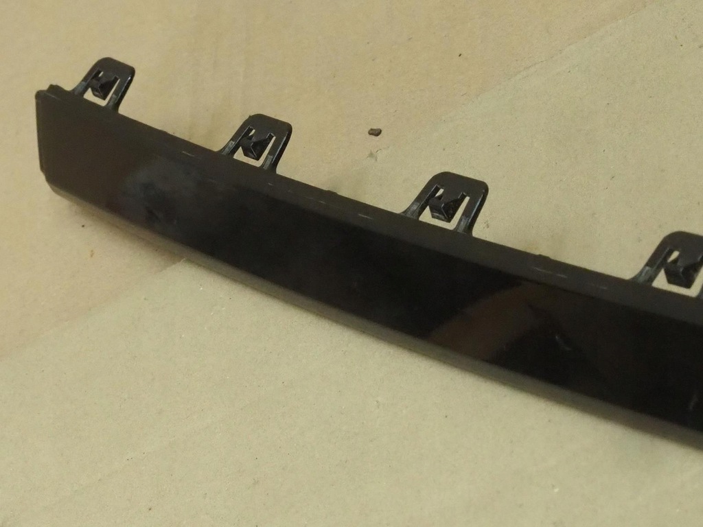 фото №10, Audi q2 81a 16- молдинг средняя бампера задняя 81a807578