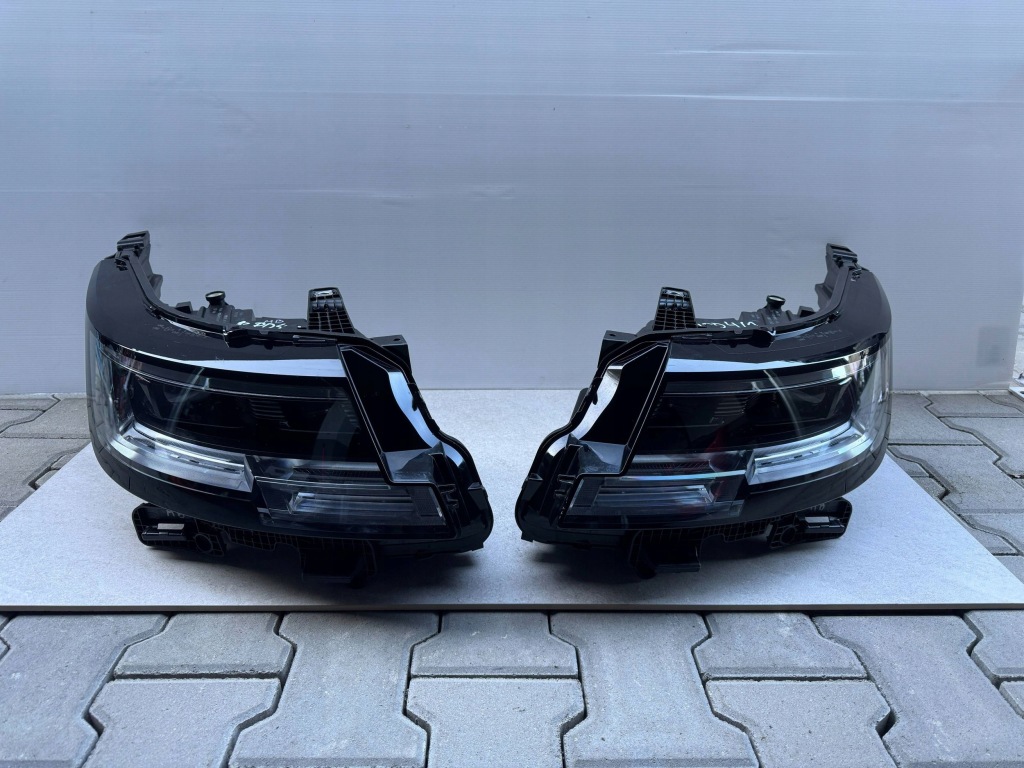 фото №1, Land rover range rover l460 лампа перед передняя high правая левая m8h213w030