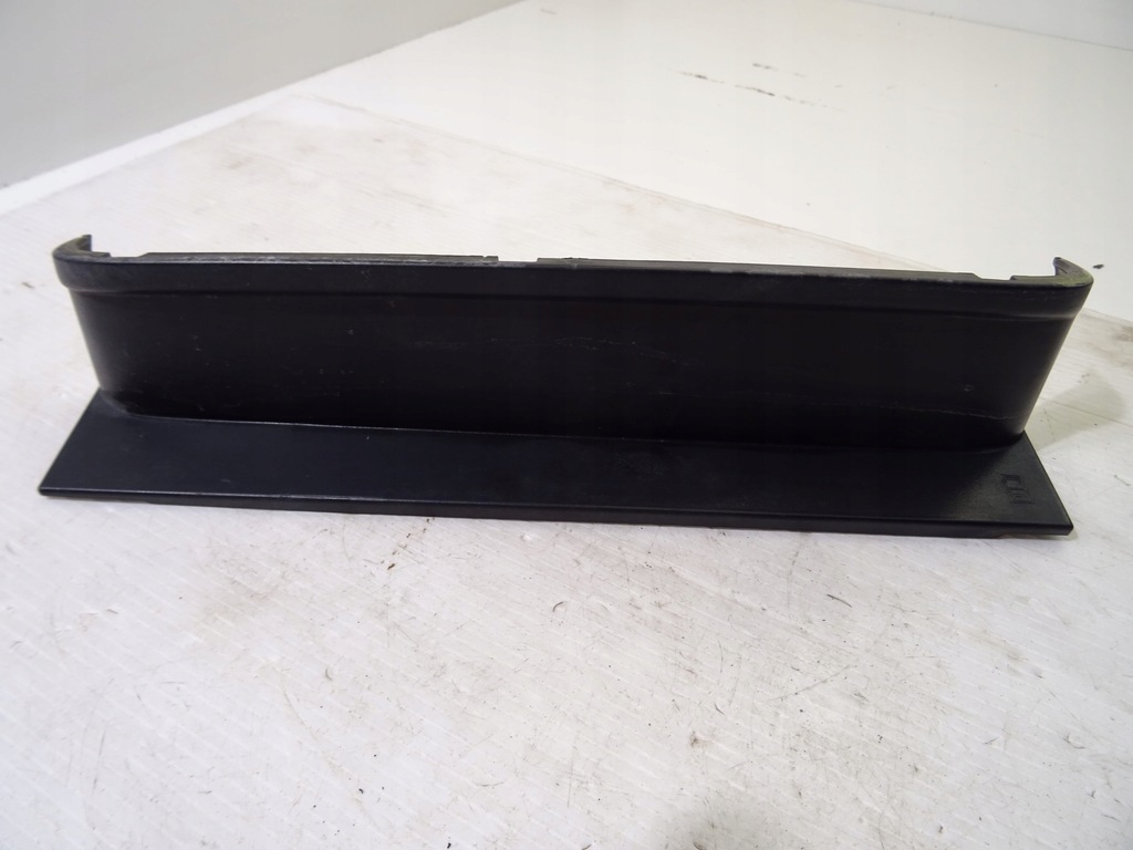 фото №1, Vw caddy iii пластик лампи правий задня 2k5945312b