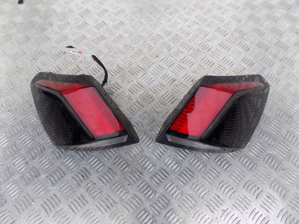 фото №1, Peugeot 3008 ii лампа задняя задняя левая правая