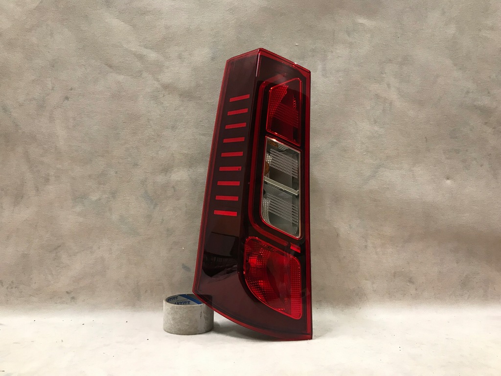 фото №1, Renault express лампа задняя левая led europa 20-