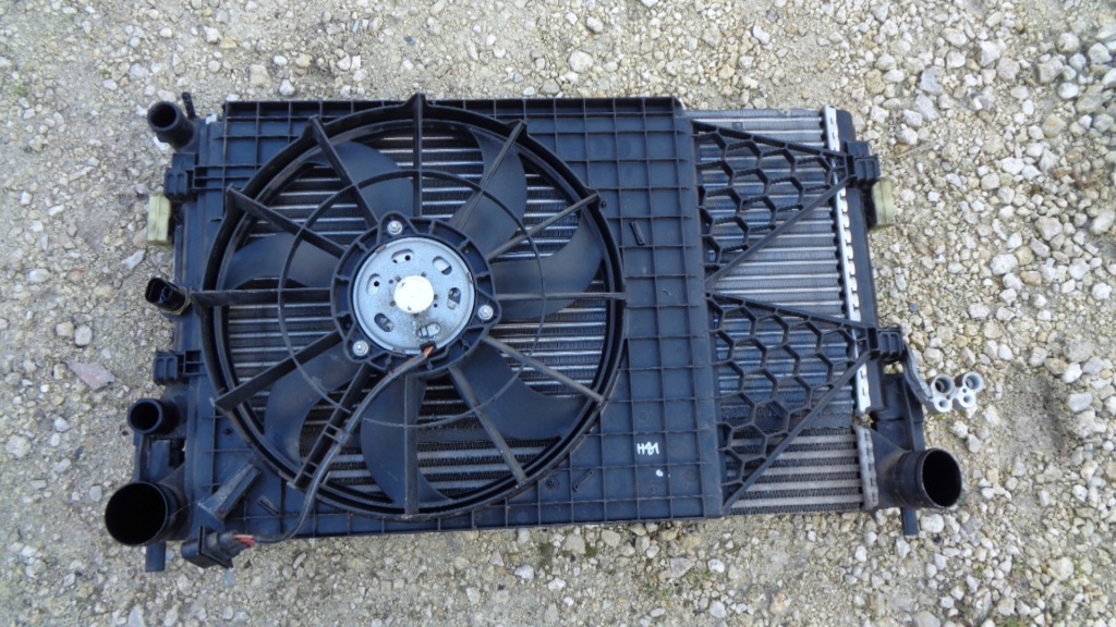 Audi a1 rapid fabia 2 polo 6r tdi комплект  радиатор Недорого