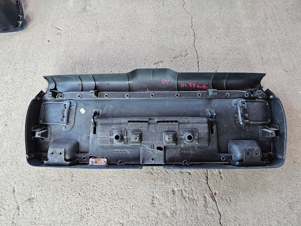 фото №12, Audi a4 b7 kombi обшивка оббивка кришки задній задня 8e9867979b