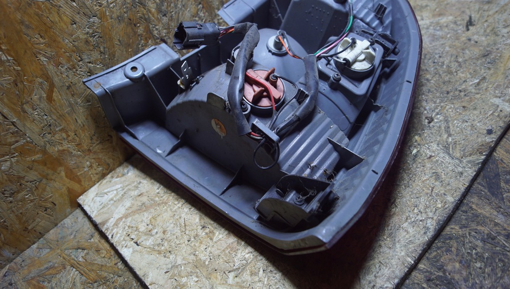 фото №11, Лампа лівий задня kia sportage ii lift