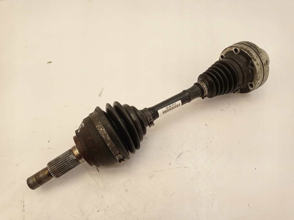 фото №1, Porsche cayenne 3.6 приводной вал левый перед 7l0407271e