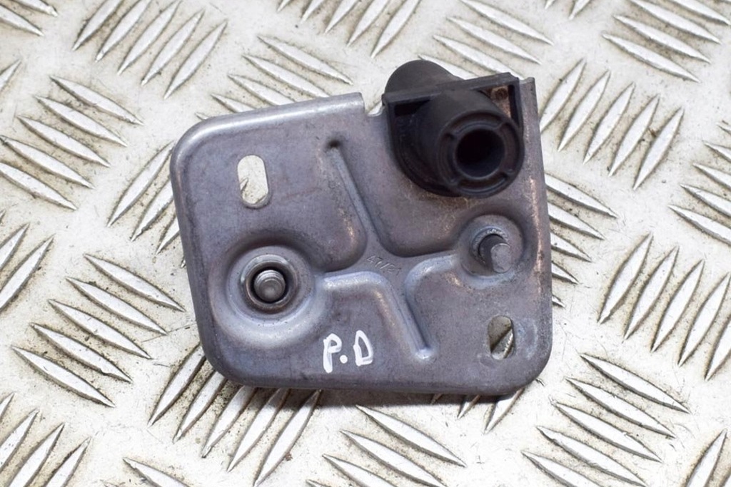 фото №5, Skoda octavia mk4 nx 1.0 tsi капот капот правая hak безопасности 5e3823186