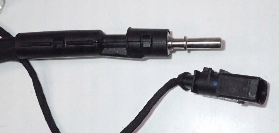 фото №3, Шланг дозирующий насоса audi a8 d4 4h0131984aa