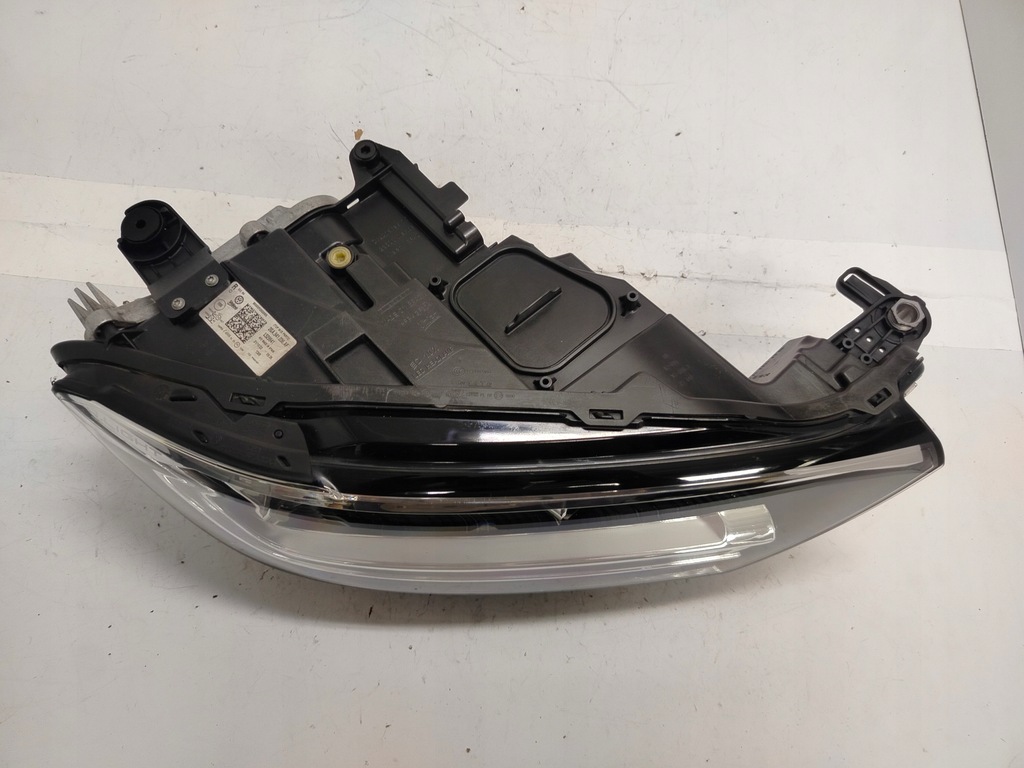 фото №2, Vw t-roc lift iq light matrix лампа права