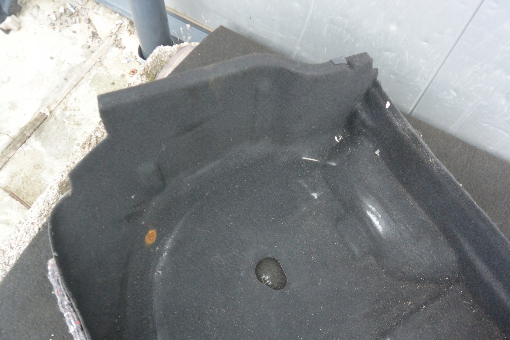 фото №3, Обшивка багажника maserati quattroporte vi