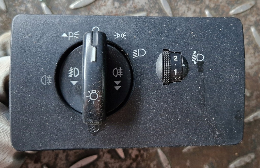 фото №1, Перемикач світла ford mondeo mk3 1s7t13a024bb