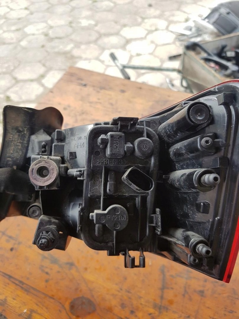 фото №8, Лампа левый задняя audi a3 8v 8v3945095c