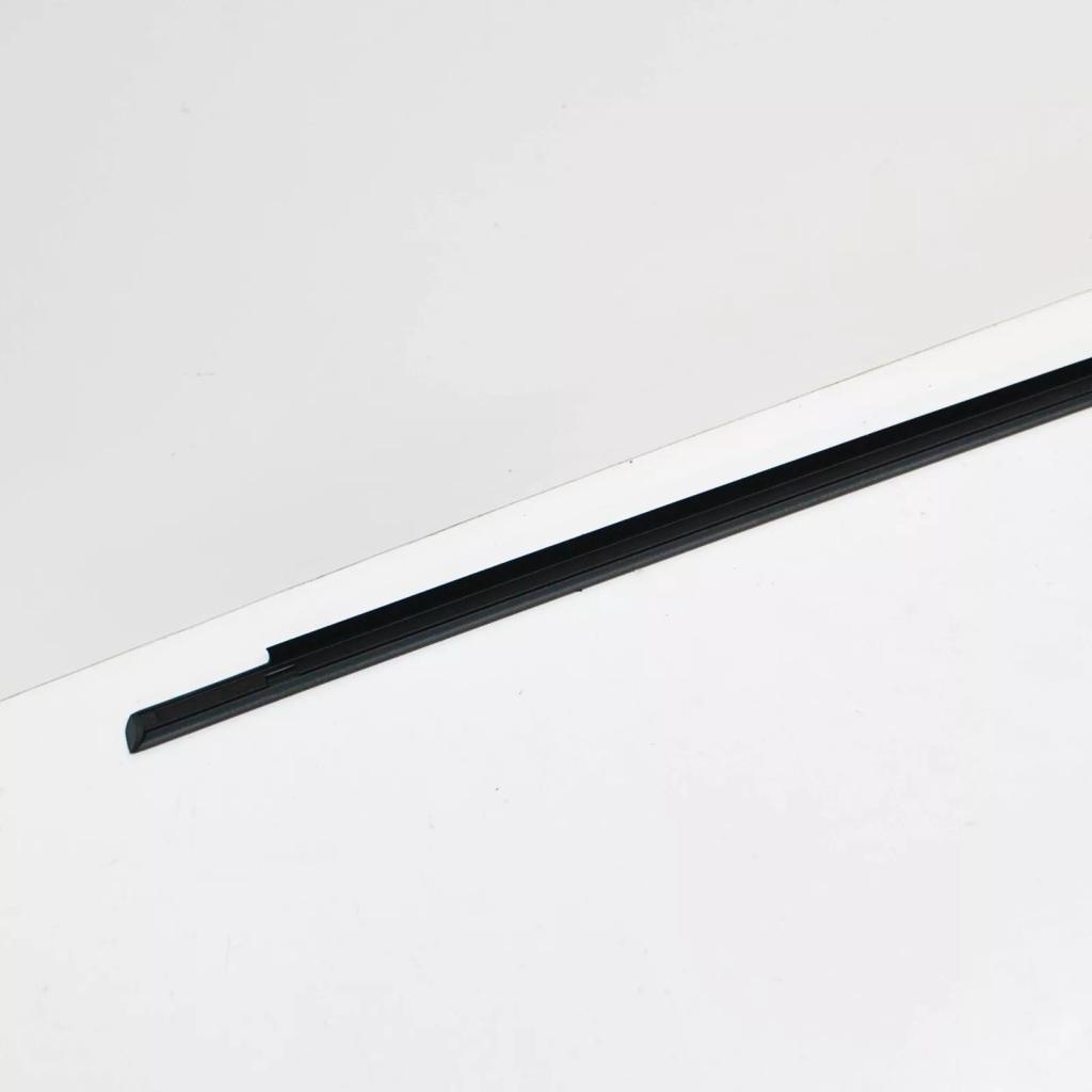 Mercedes-benz a w169 передняя часть left door window уплотнитель rail a1697252765 Киев