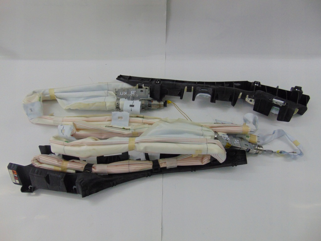 фото №1, Шторка безопасности левая правая lexus ux