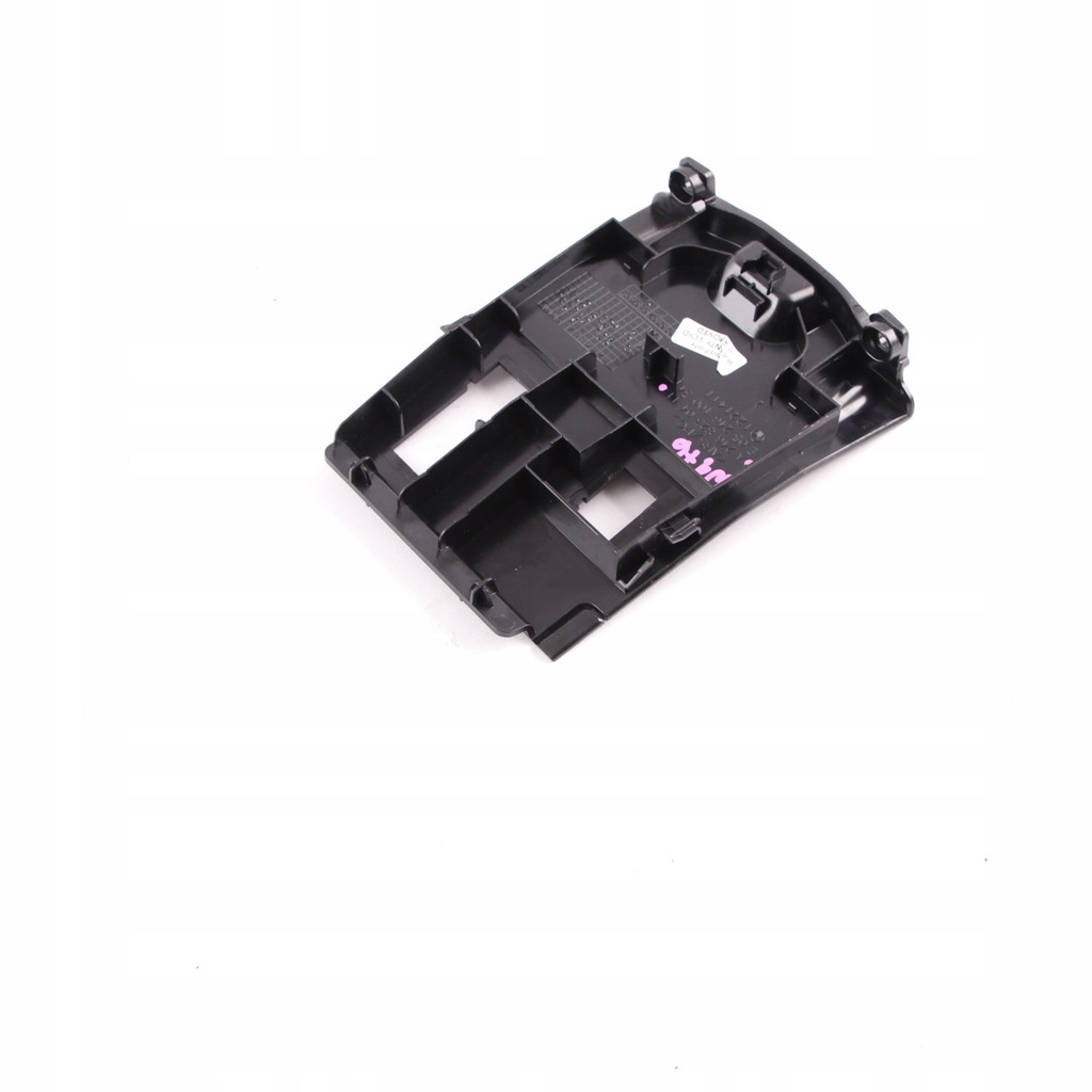 фото №12, Mercedes w176 w246 защита заглушка панель разъём usb aux czarna a2468230411