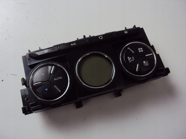 фото №1, Панель обдув кондиционера citroen оригинальный номер 96831720xt