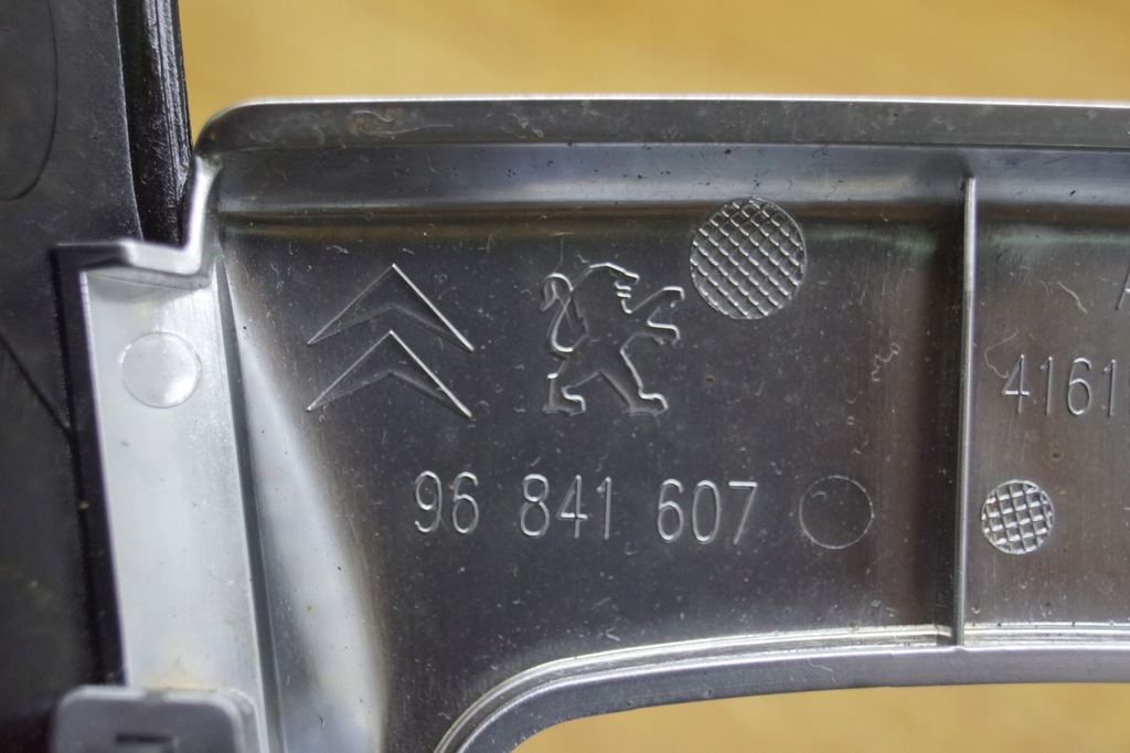 фото №10, Панель панелі рамка тунель панель приладів citroen ds3