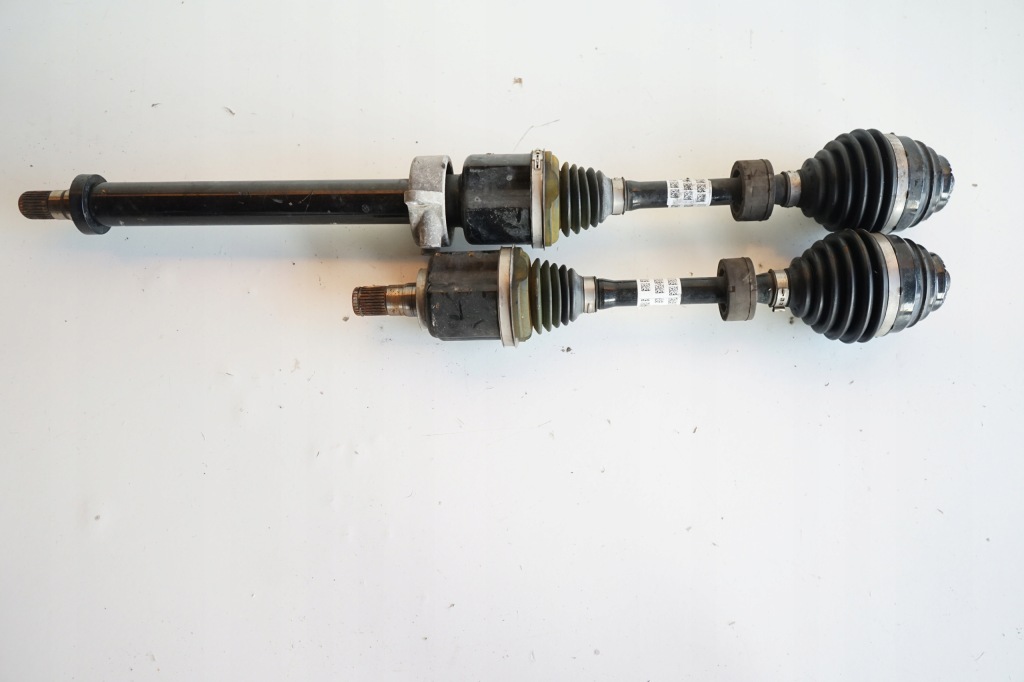 фото №1, Привідний вал передня bmw x1 x2 f39 f45 f46 f48 5a2e057 ліва