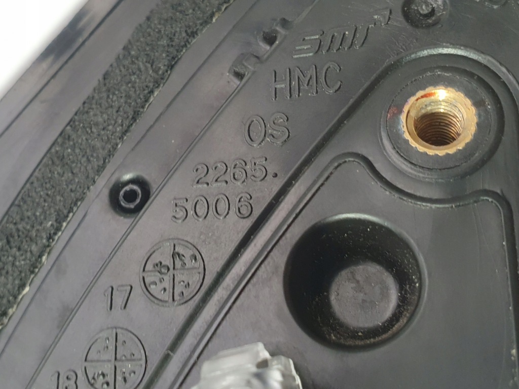 Каркас важіль дзеркало правий hyundai kona i 17- Зі Шроту