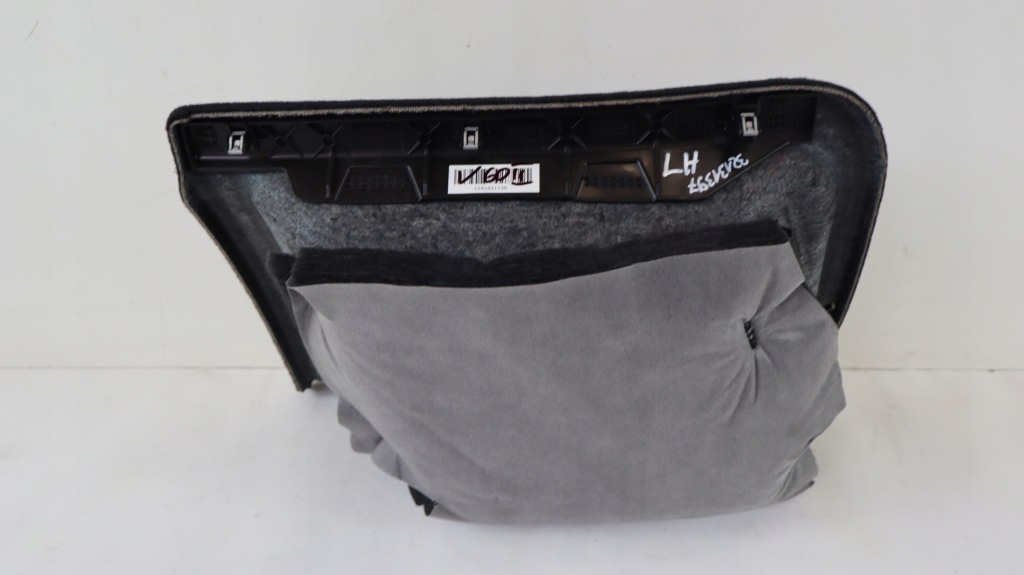 фото №8, Volvo v60 ii обшивка багажника левый 32131397