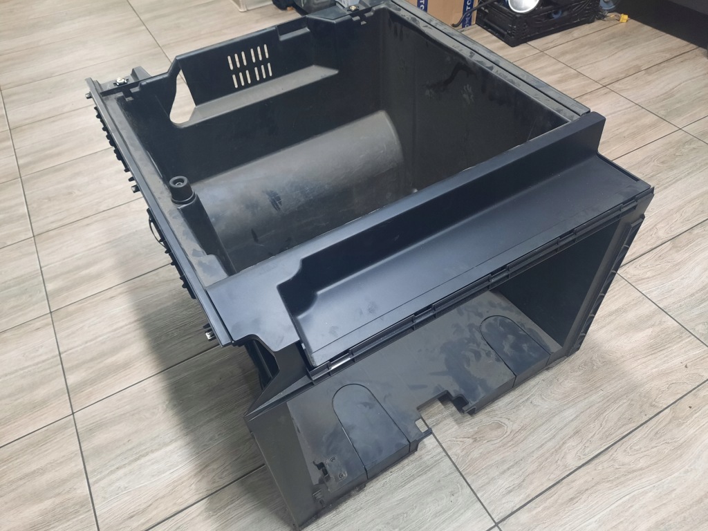 Бардачок лівий шухляда під  ліжко renault gama t range Ціна