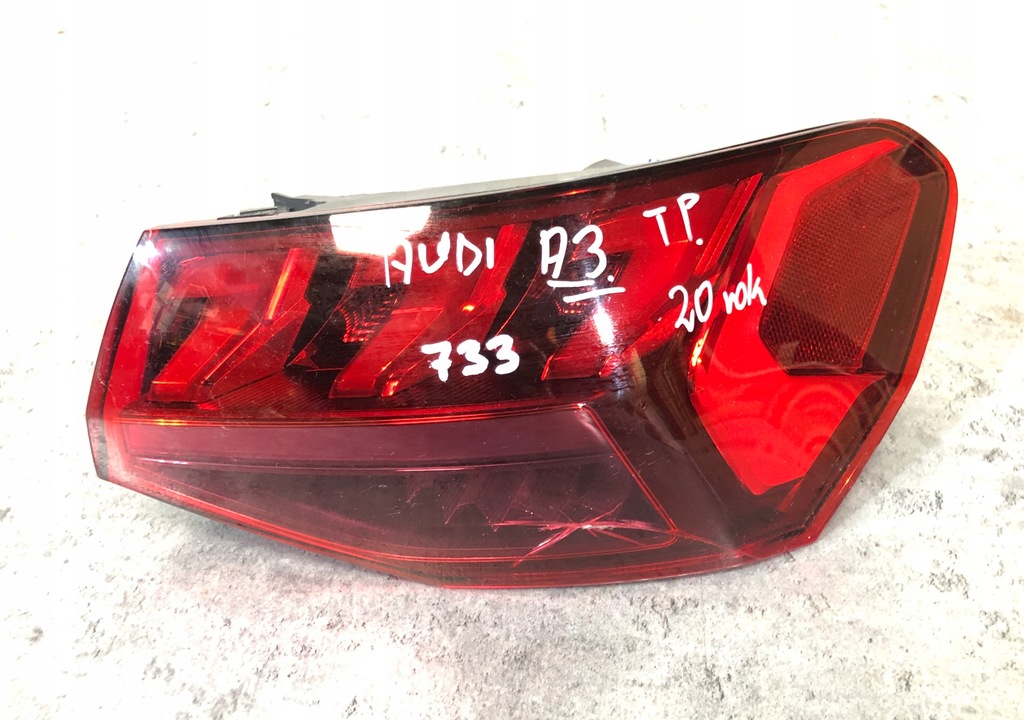 фото №1, Audi a3 8y 19- лампа задняя задняя правая matrix