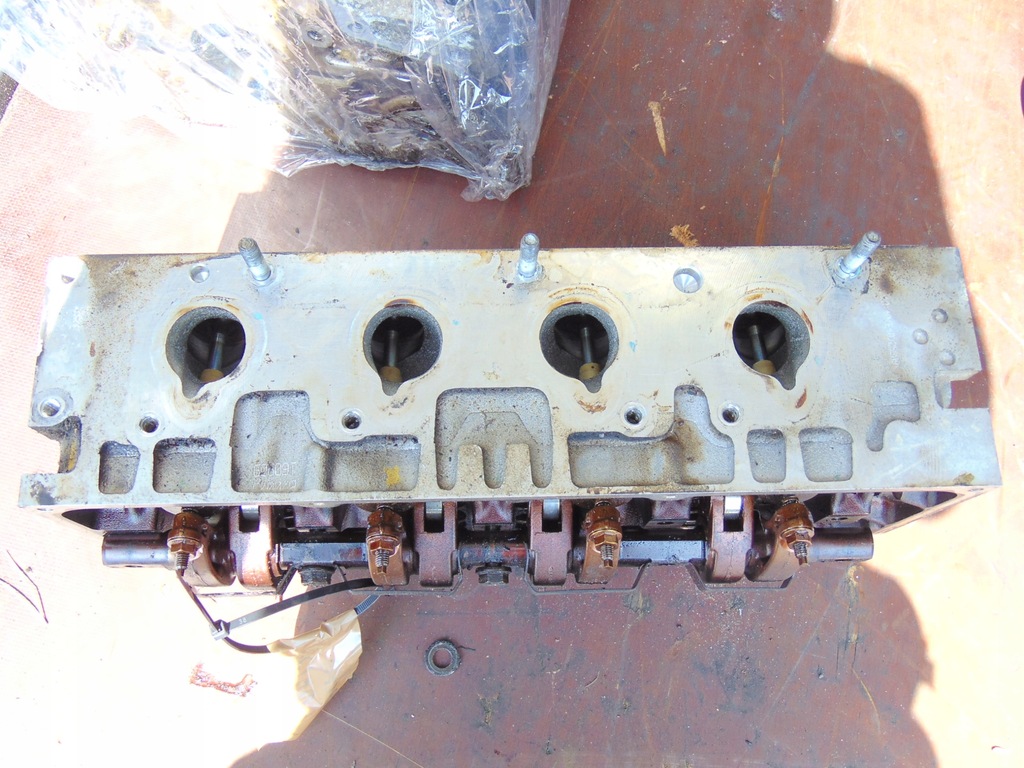 фото №13, Головка вал коромисла kpl dacia sandero i 1.4 8v бензин europa