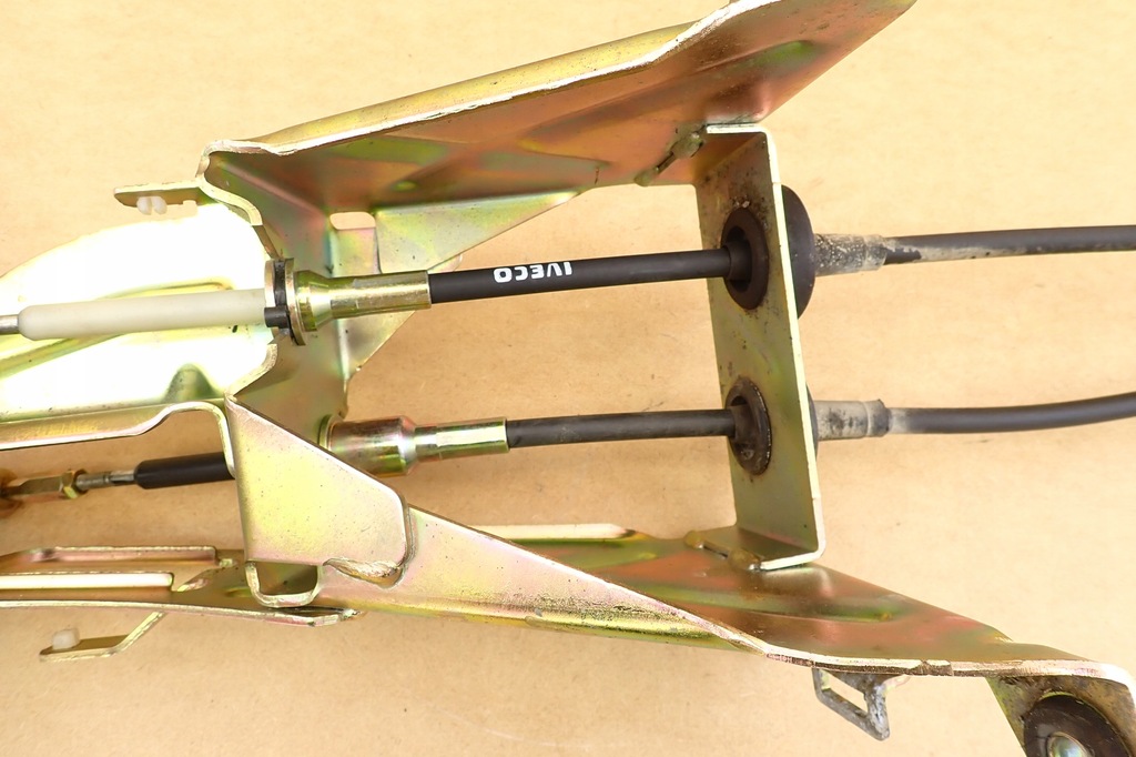 фото №12, Выборщик домкрат переключения передач ручка тросы iveco daily iv 06-14 2.3 hpt