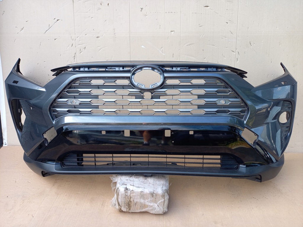 фото №1, Toyota rav4 v бампер передній решітка радіатора решітка оригінал!