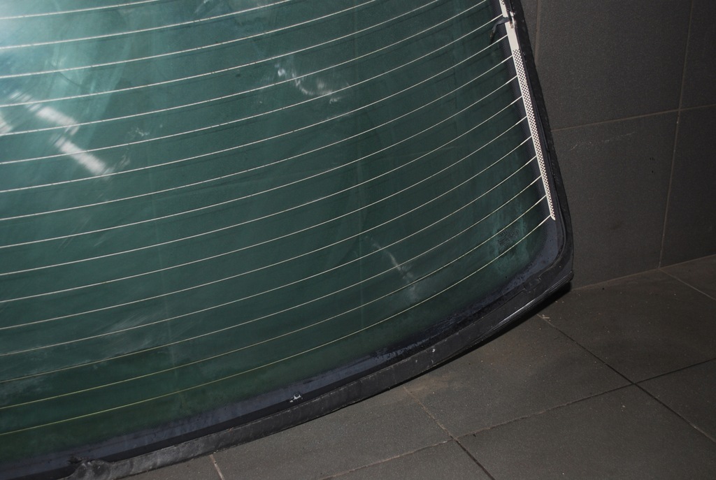 фото №13, Стекло задняя audi a8 d2 1998r