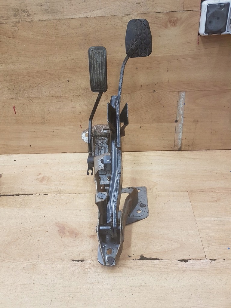 фото №1, Педаль гальмо gaz mazda 5 cr 1.8 16v