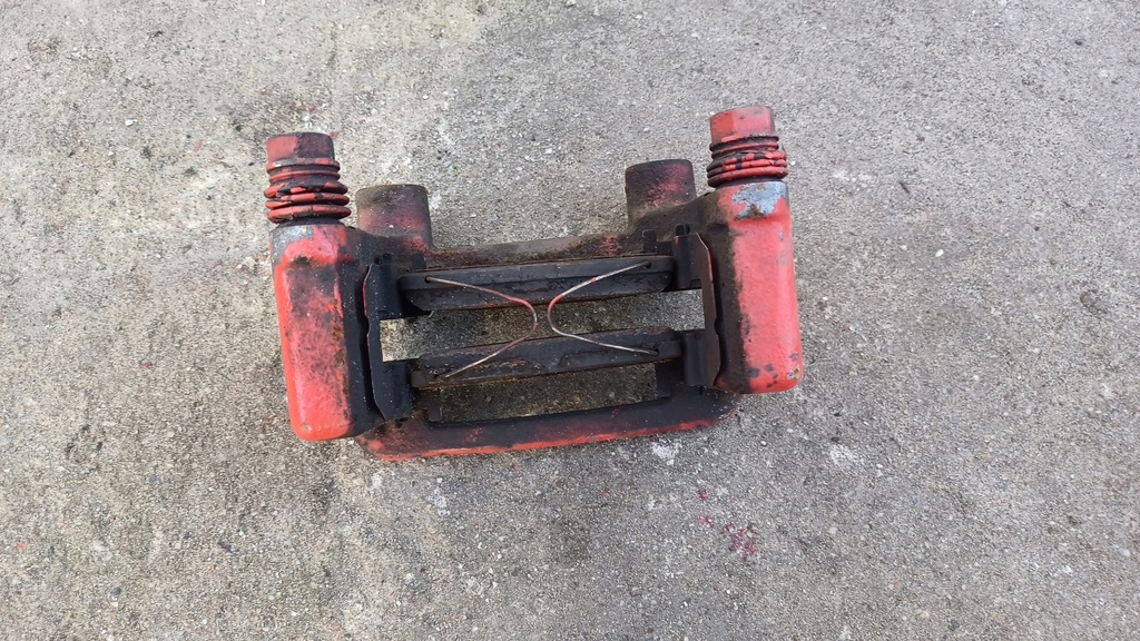 фото №1, Hyundai tucson iii скоба суппорт задняя 4x4