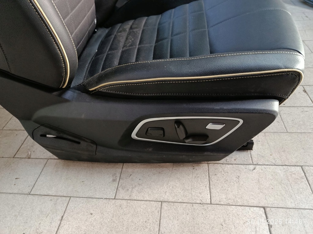 фото №3, Сидіння заднє сидіння салон обшивки renault megane v e-tech шкіра