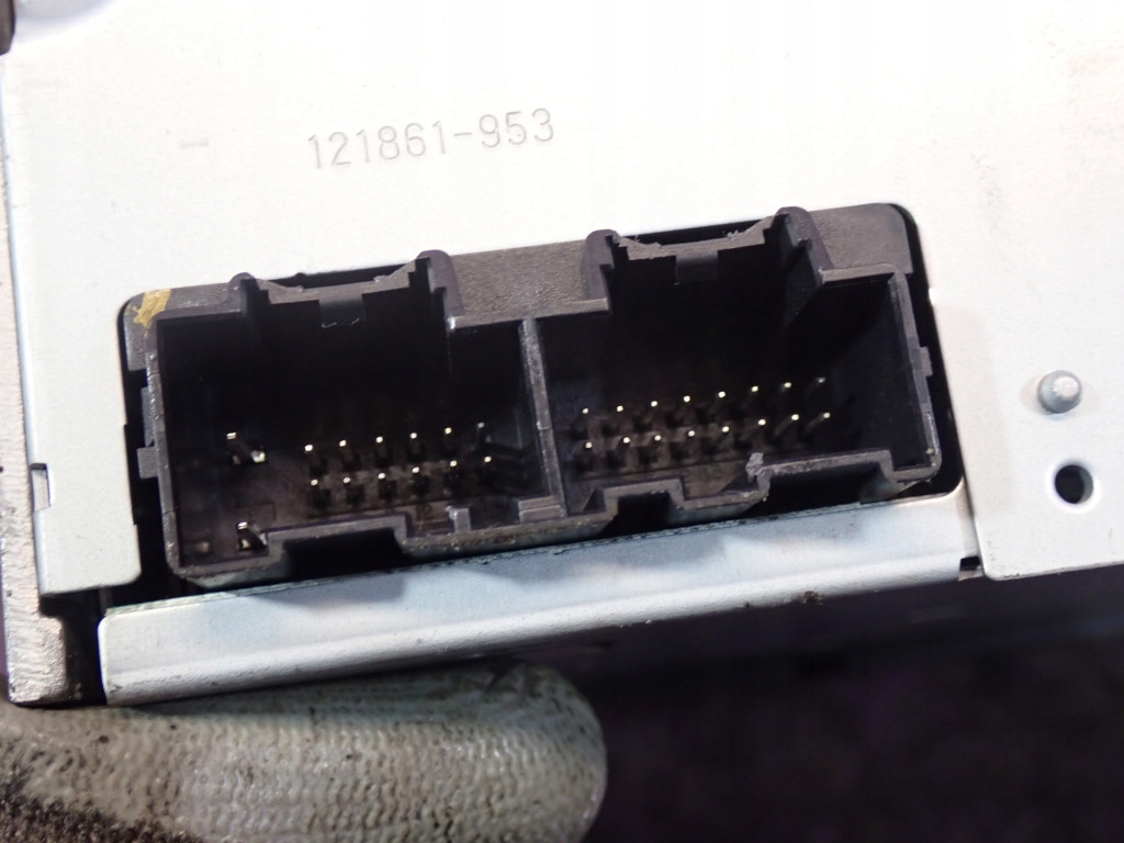 Cadillac bls 06- 1,9tid cdti 150km радіо cd 12779267 122000-8050e101 Київ