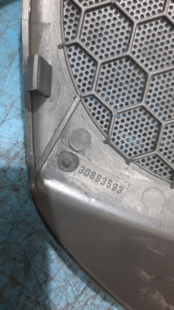 фото №4, Захист решітка динаміка правий перед volvo s40 v40