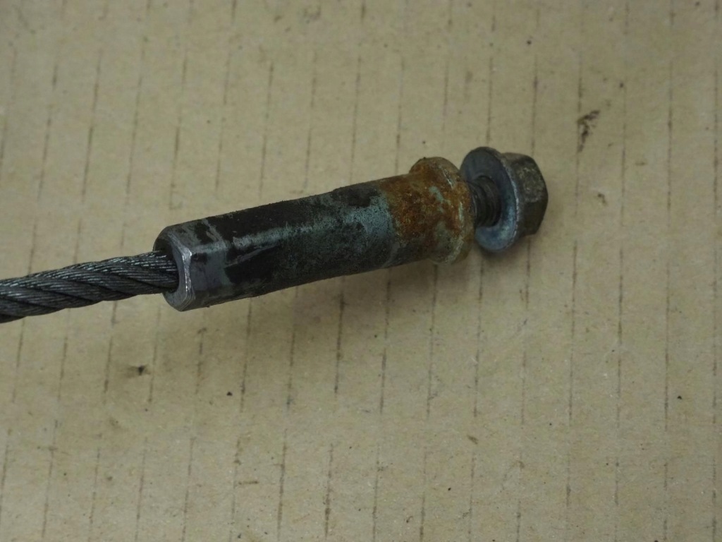 Porsche boxster 986 987 трос подрамник балка задний  98633118101 с Разборки