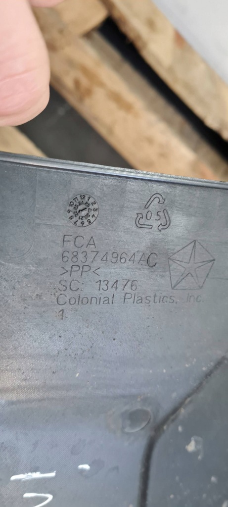 Jeep grand cherokee wl 2022 защита накладка поперечина передний 3.6 68374964ac в Украине