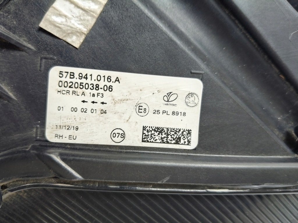 фото №12, Лампа правая фара skoda karoq 57a 17- led