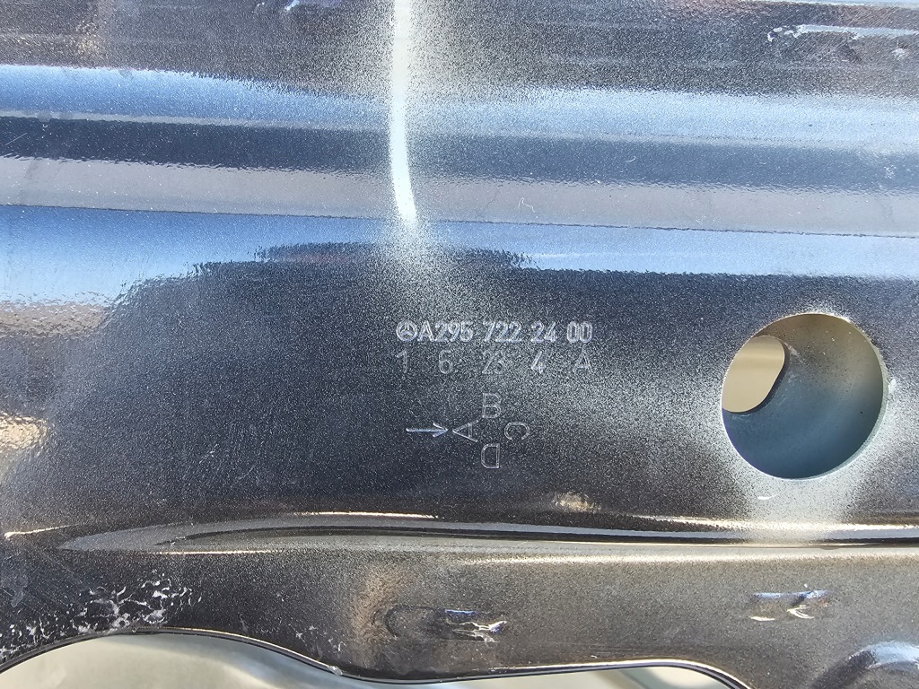 Двері mercedes eqe 2022- v295 w295 перед правий передні праве a2957222400 Зі Шроту