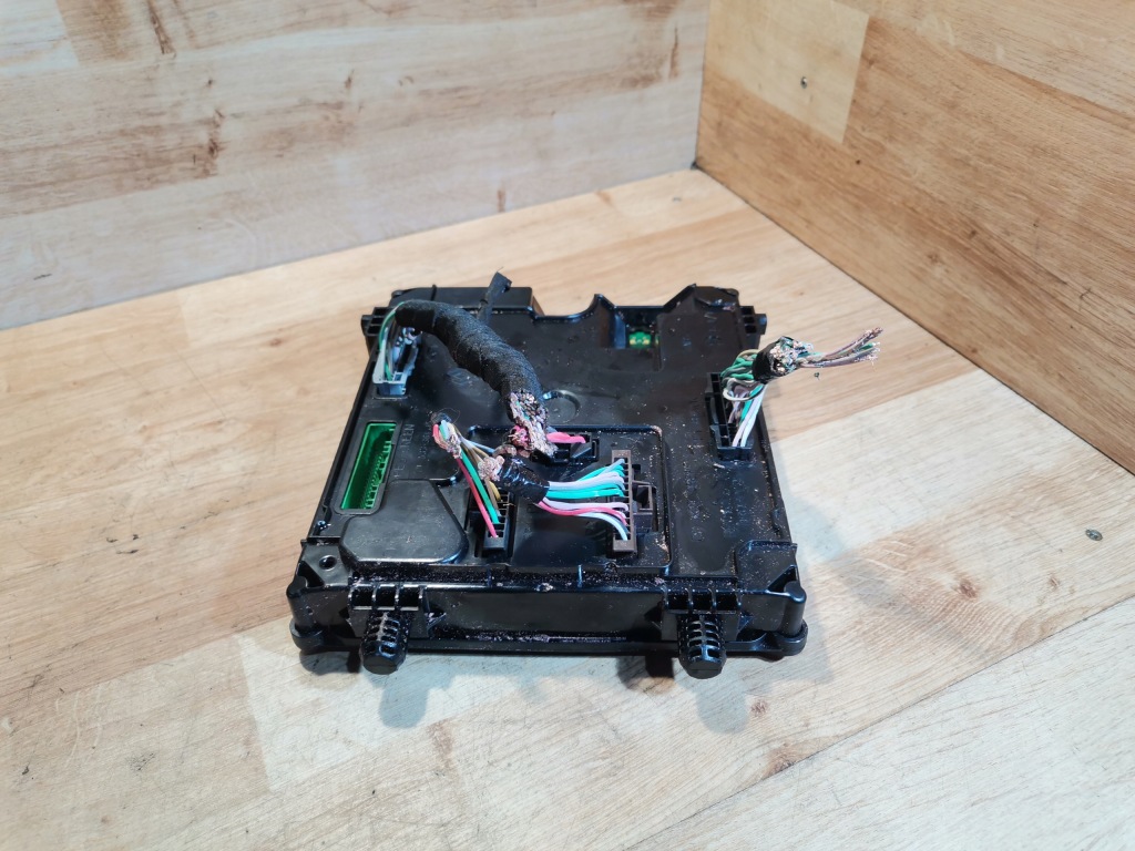 фото №4, Модуль коробка bcm renault laguna iii 284b12329r