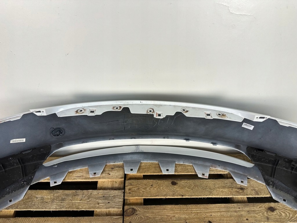 Бампер перед передний tesla model 3 iii lift fl 2023- 1781565-11-b полный с Разборки