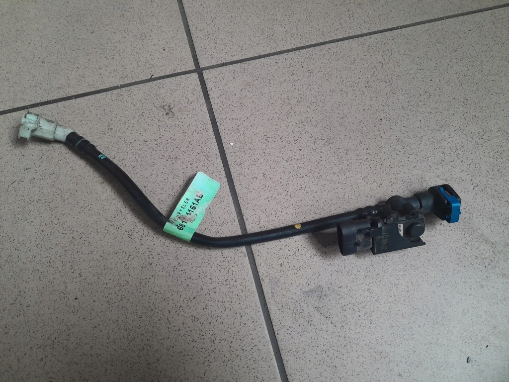 Купити Jeep cherokee kl v 2014- 3.2 трубка патрубок шланг датчик паливної  68194161ab