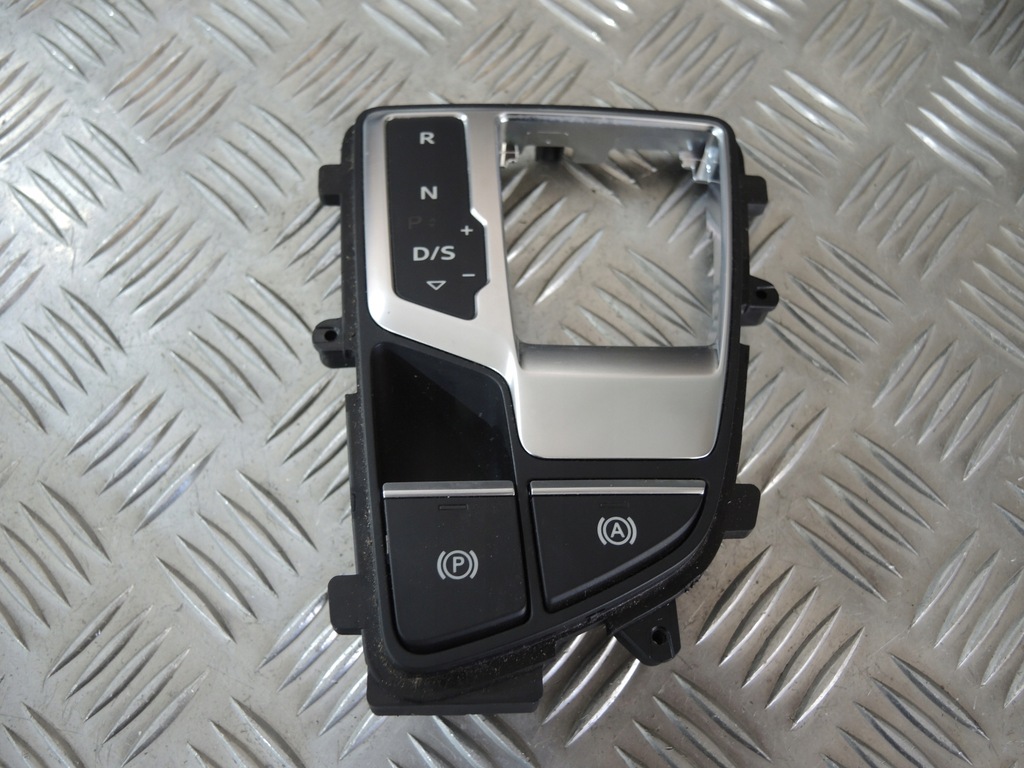 фото №1, Audi a4 b9 8w рамка переключения передач 8w1713111c