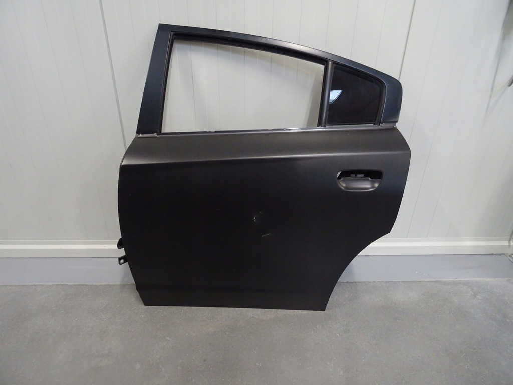 фото №1, 2015-2023 charger дверь левый задняя левая задние оригинальные