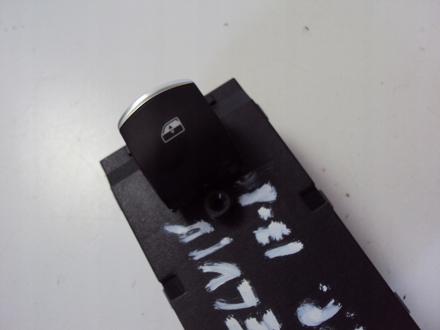 фото №2, Панель вікон правий перед alfa romeo stelvio 2016-