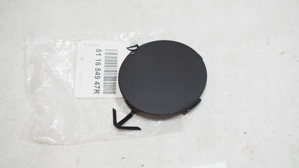 фото №1, Dacia dokker - заглушка фаркоп бампера перед