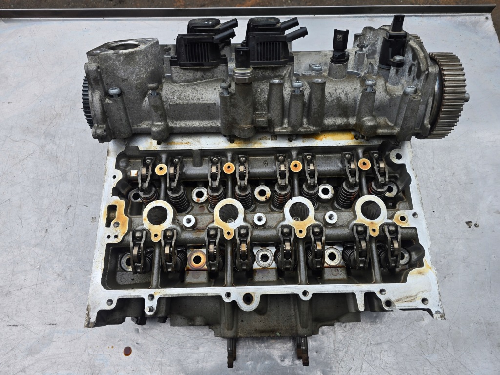 Купить Головка крышка валы 1.5 tsi 05e103404f 04e103473dc комплектная