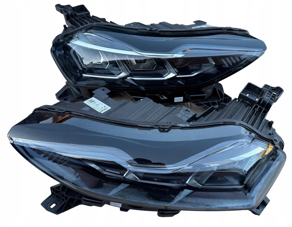 фото №1, Citroen ds3 crossback lift i ii 2024 комплект лампа передних full led перед