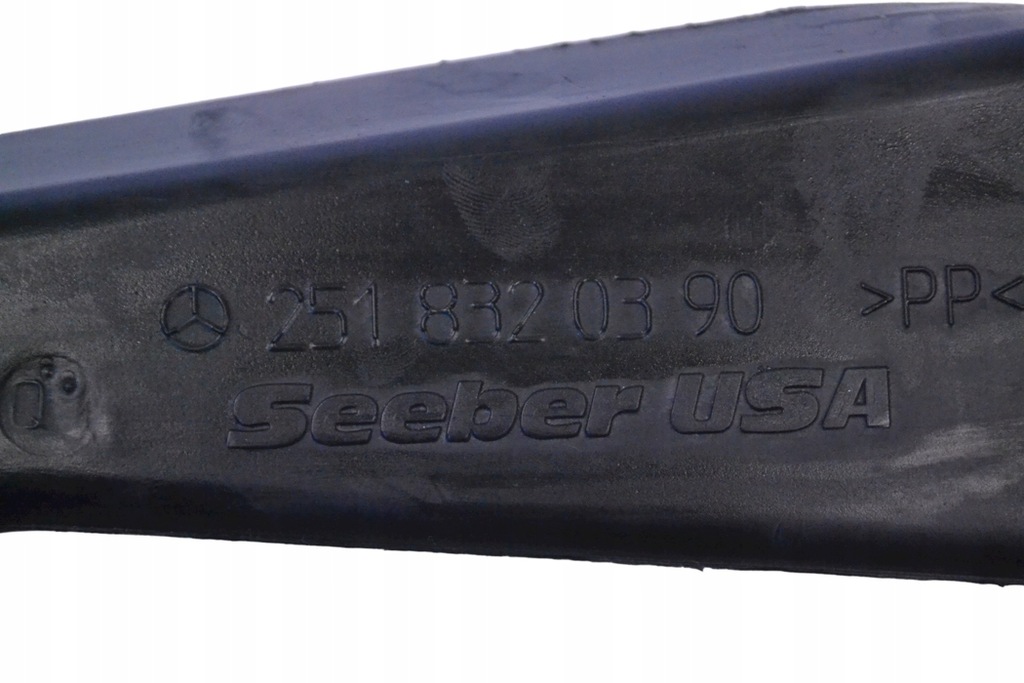 фото №5, Mercedes w251 r280 cdi 2006 rhd труба сливная защита двигателя