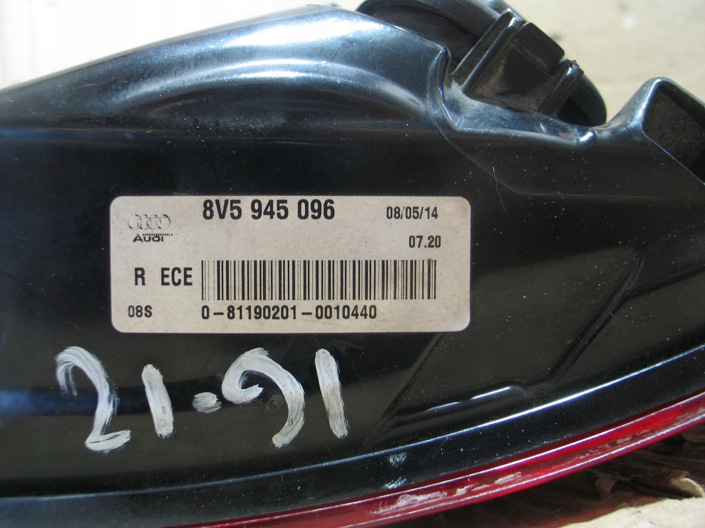 фото №14, Лампа задняя задняя audi a3 8v 8v5945096 sedan